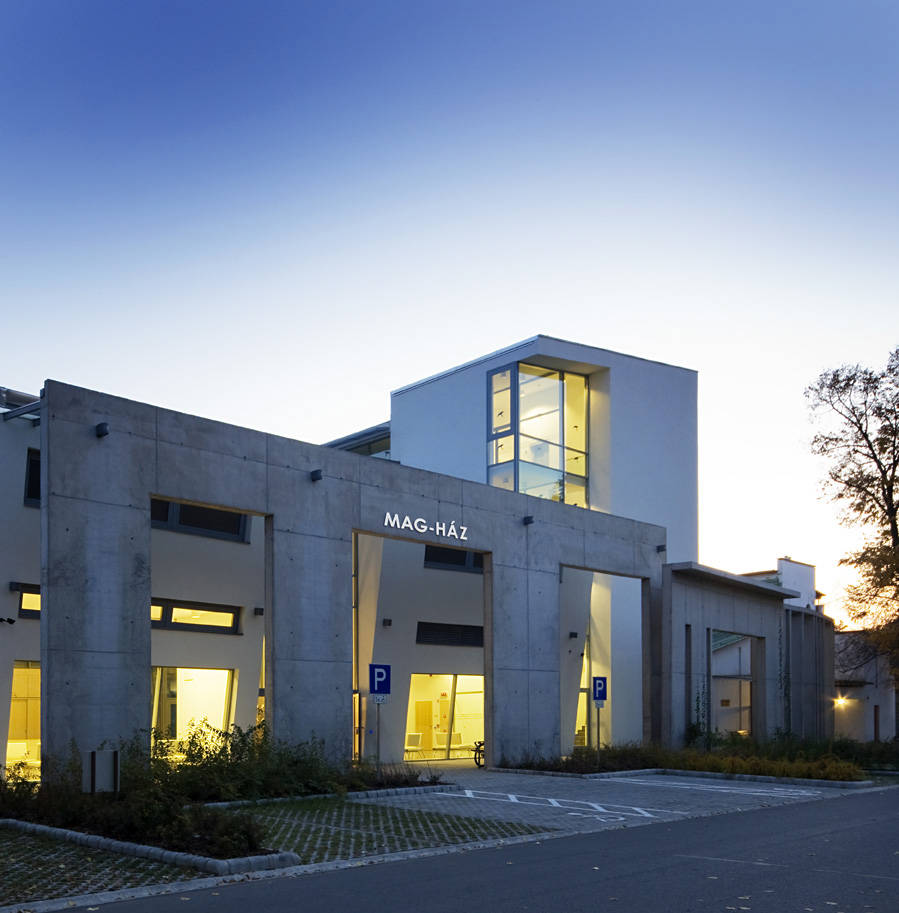 Seed House / Peter Kovacs DLA, Istvan Lengyel