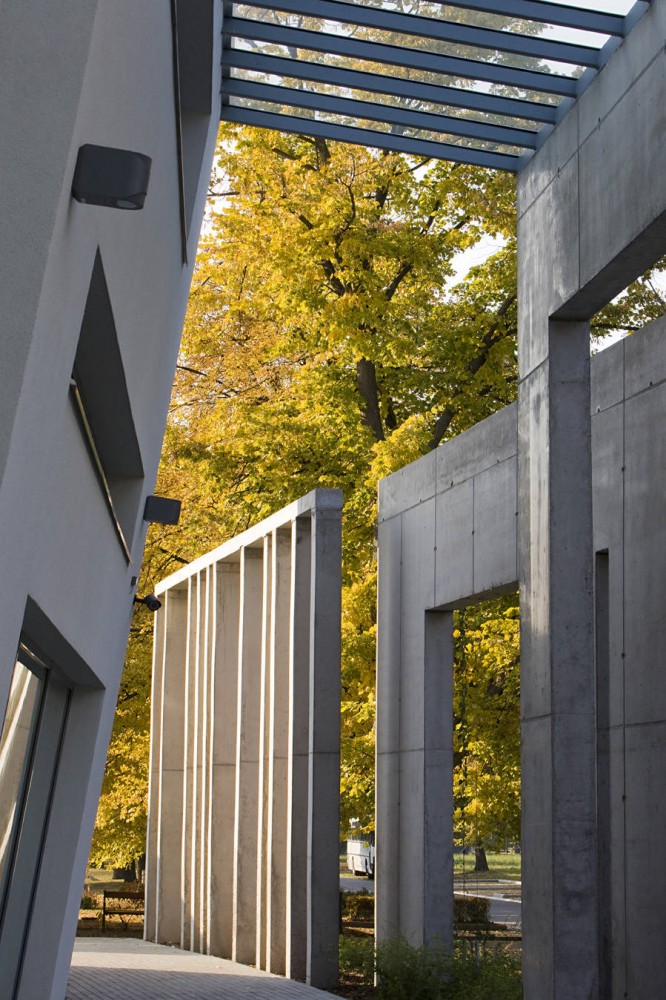 Seed House / Peter Kovacs DLA, Istvan Lengyel