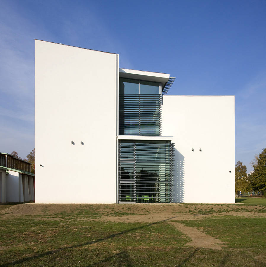 Seed House / Peter Kovacs DLA, Istvan Lengyel