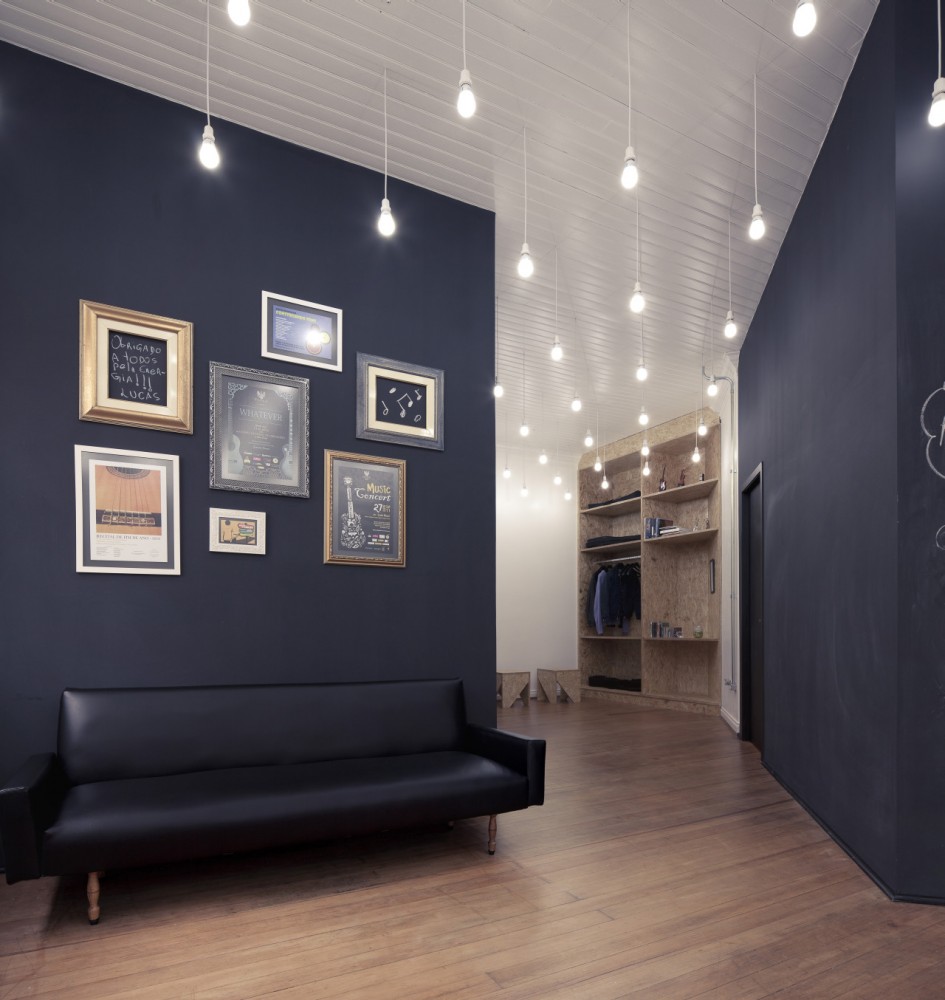 Ecletica Music Center / 0E1 Arquitetos