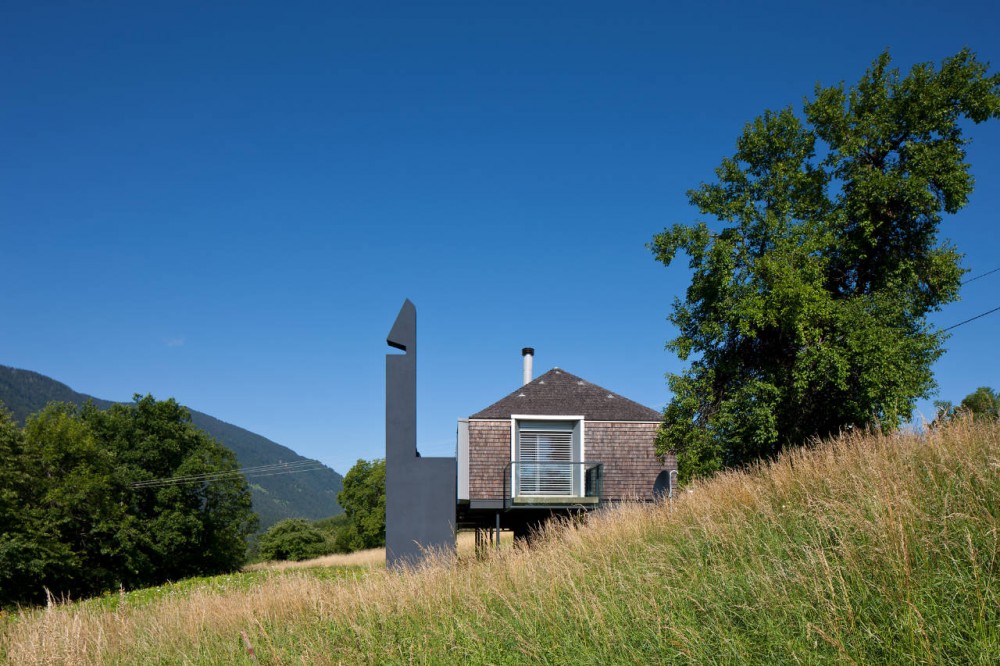 House in the Mountains / GEZA