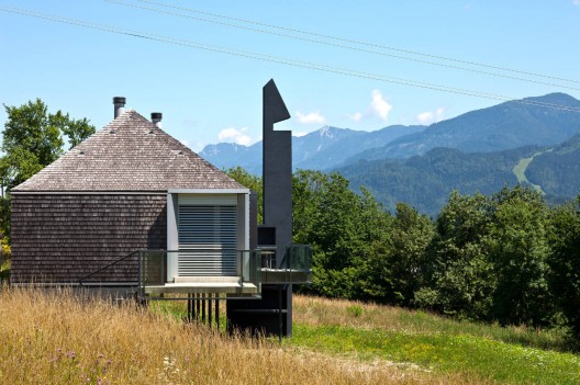 House in the Mountains / Geza