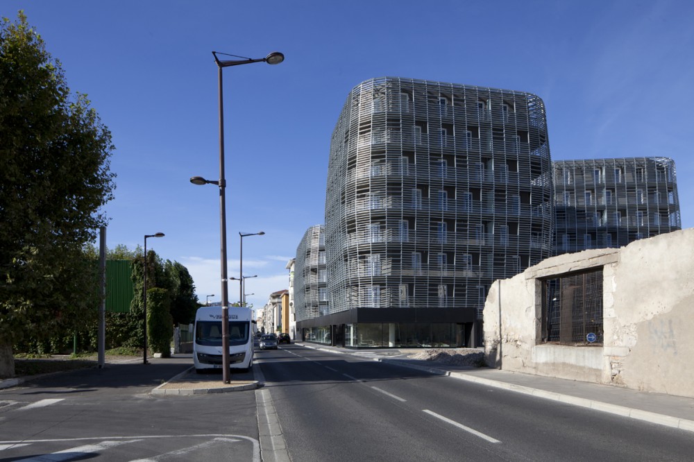 71 council and private flats in Sète / CFA