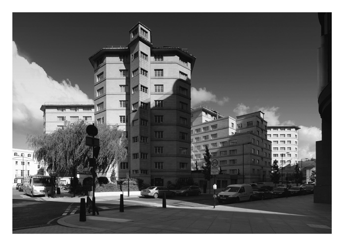 Fundraiser: Modernism London Style / Niels Lehmann
