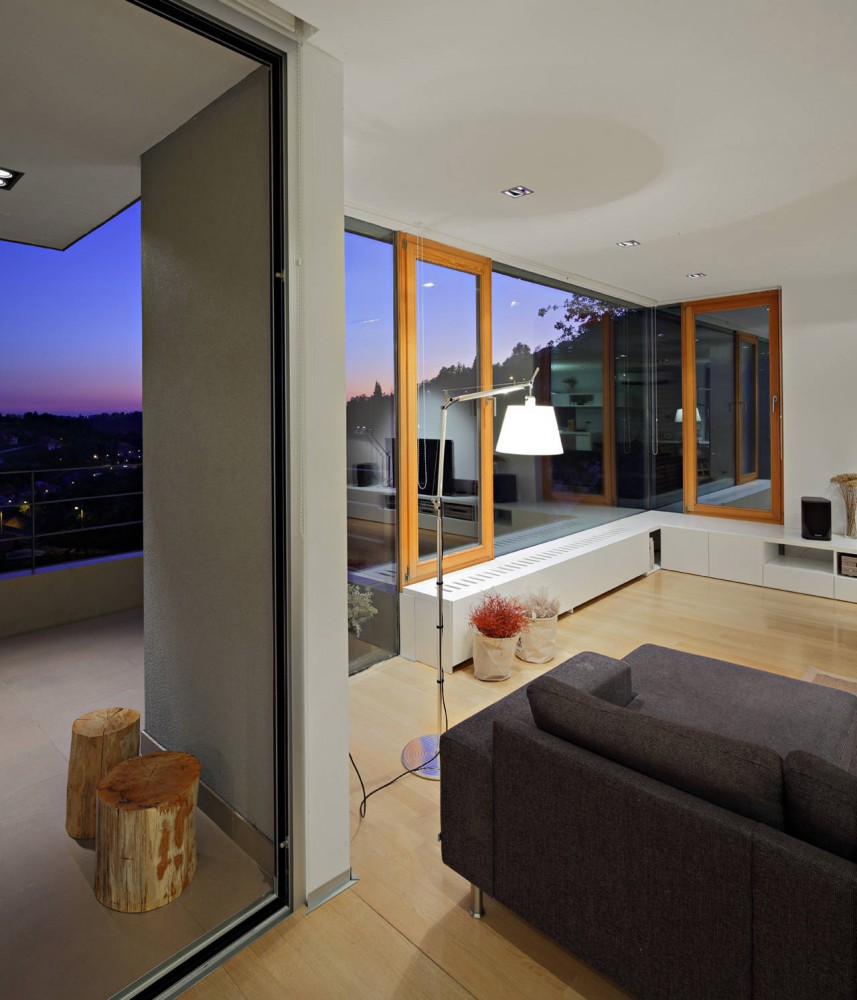 Our House / DAR612