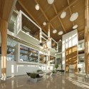 Administrative Building of Glaxo Smith Kline / Co Architecture © Stéphane Groleau