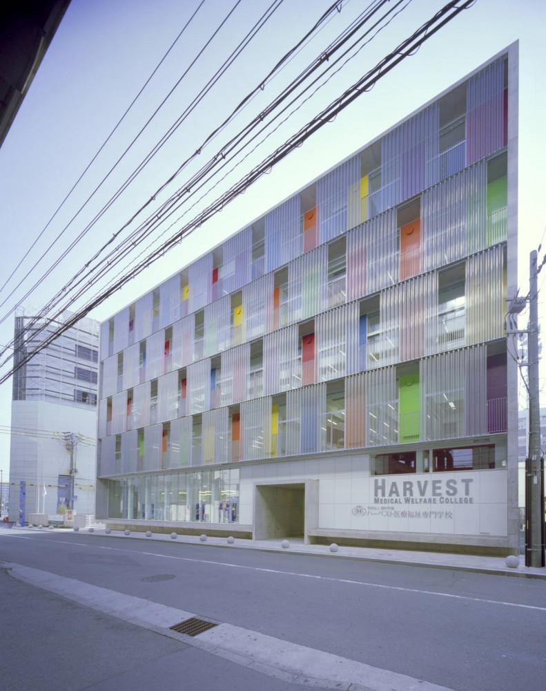 Harvest Medical College / Shogo Iwata
