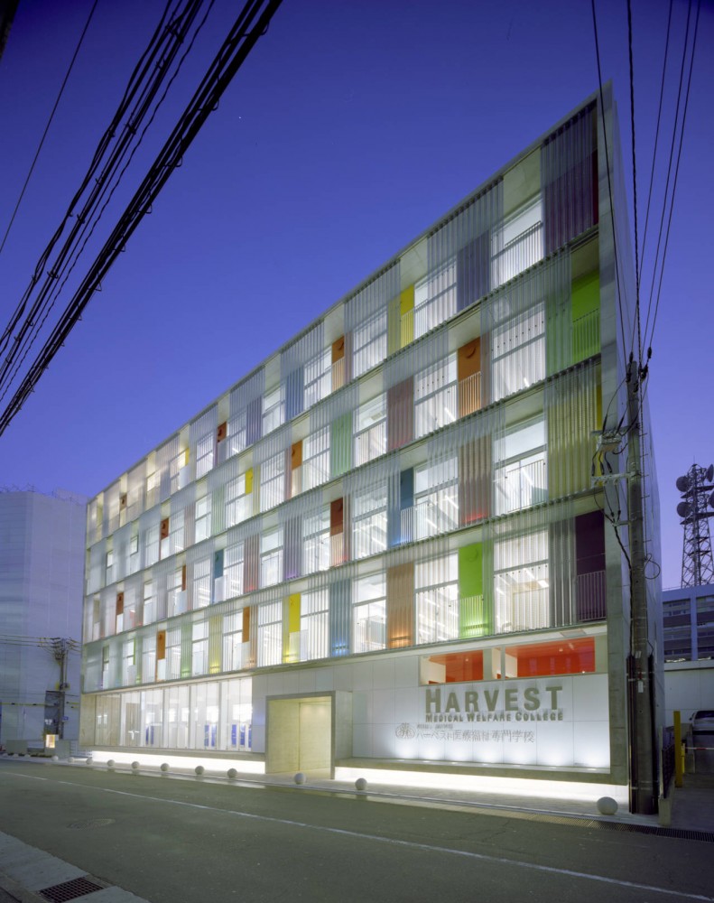 Harvest Medical College / Shogo Iwata