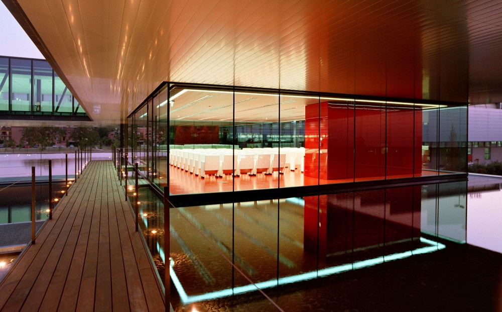 Ferrari Operational Headquarters and Research Centre / Studio Fuksas (11) © Maurizio Marcato