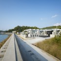 Glass House for Diver / naf architect & design (22) © Noriyuki Yano
