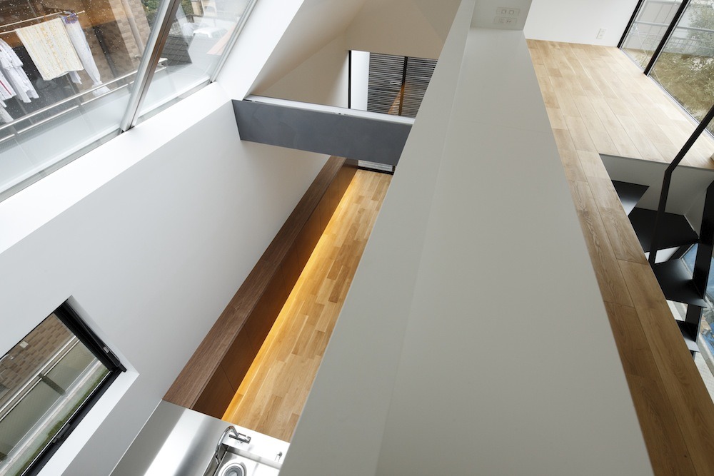BRUN / APOLLO Architects & Associates