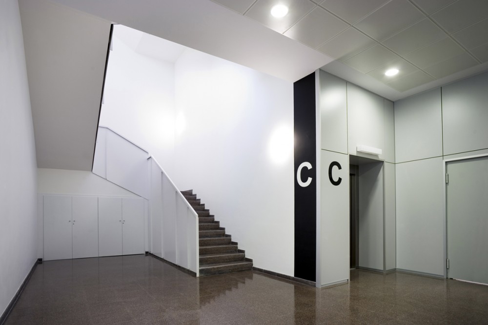 Etseib C’ Departamental Building / Ravetllat Ribas Architects