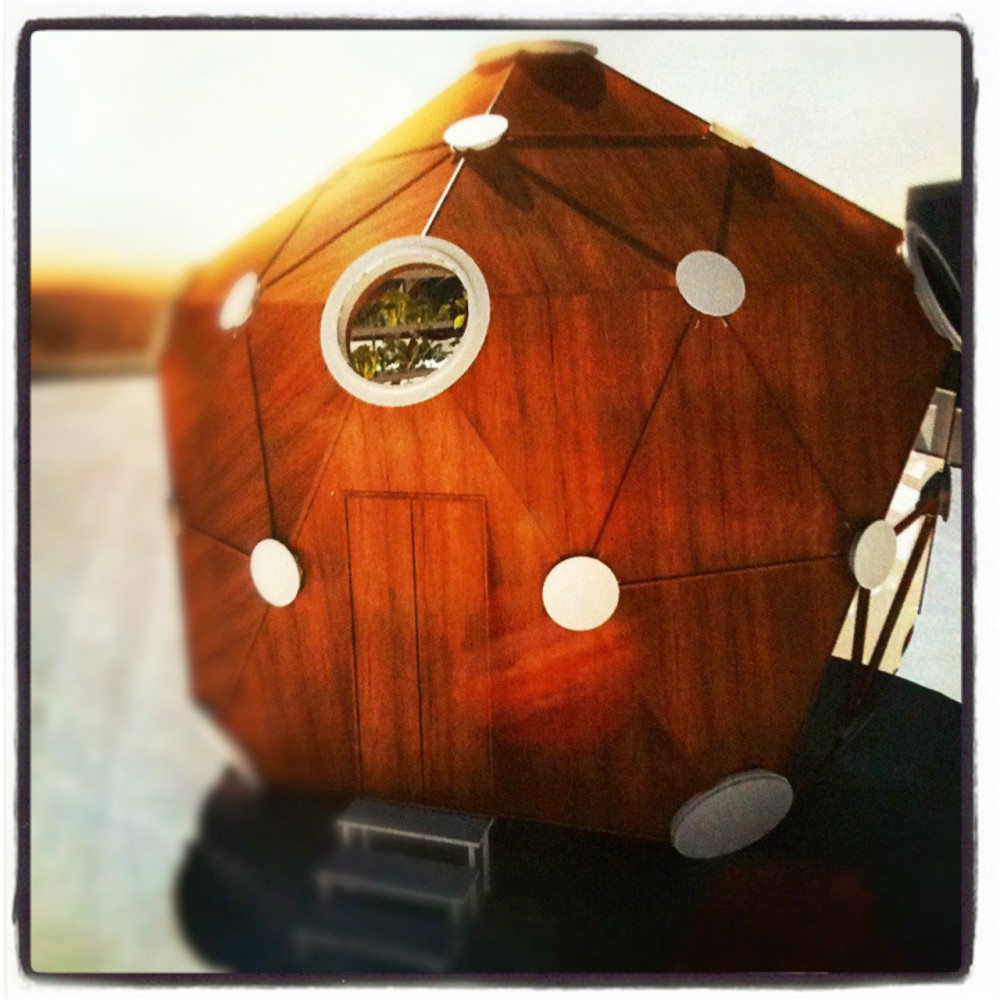 Globe/Hedron Rooftop Farm / Conceptual Devices