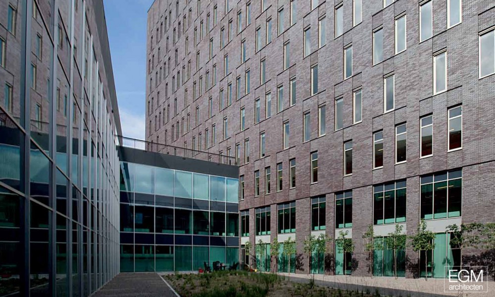 Albert Schweitzer Hospital / EGM architecten