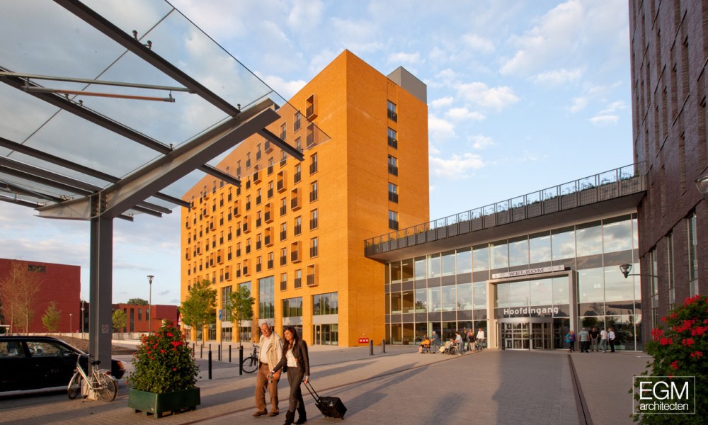 Albert Schweitzer Hospital / EGM architecten