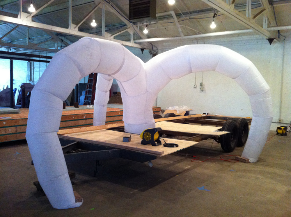 ‘Fantastic Trailer’ Pavilion / Cheryl Baxter