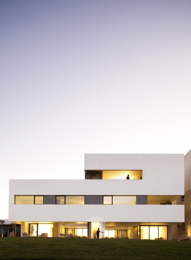 S Cube Chalet / AGi architects
