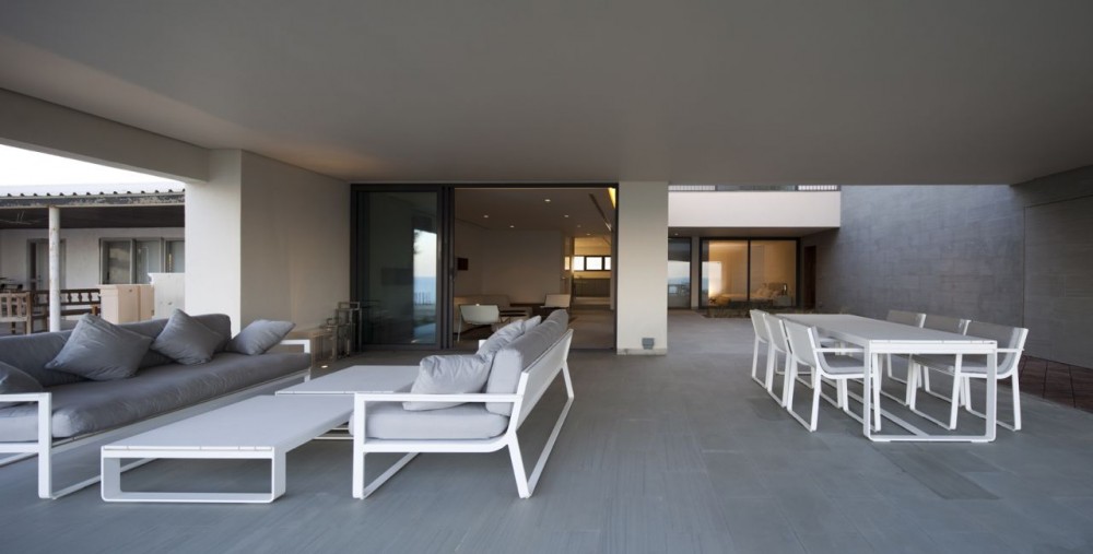 S Cube Chalet / AGi architects