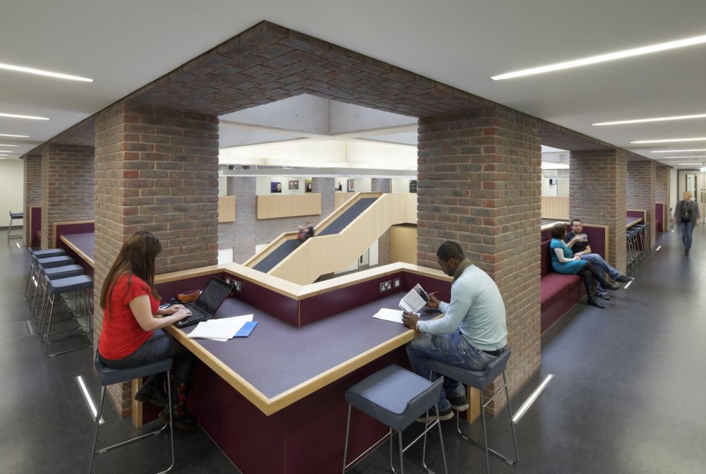 Kingston Business School / Hawkins\Brown