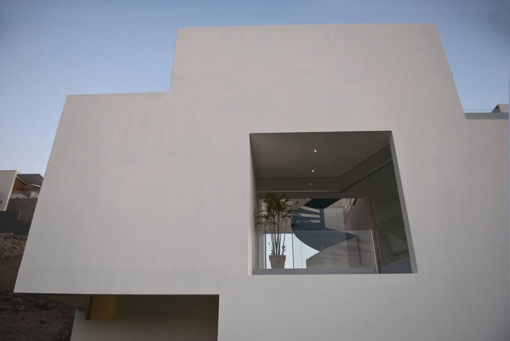 Las Palmeras Beach House / RRMR Arquitectos
