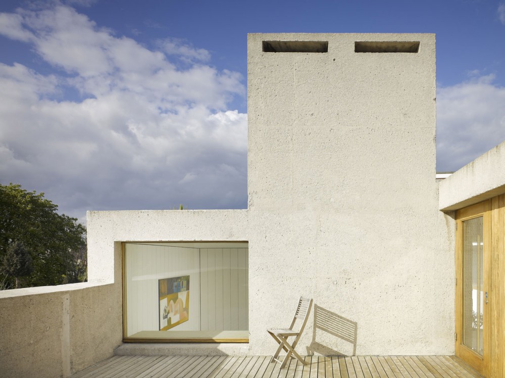 Recasting / Donaghy & Dimond Architects