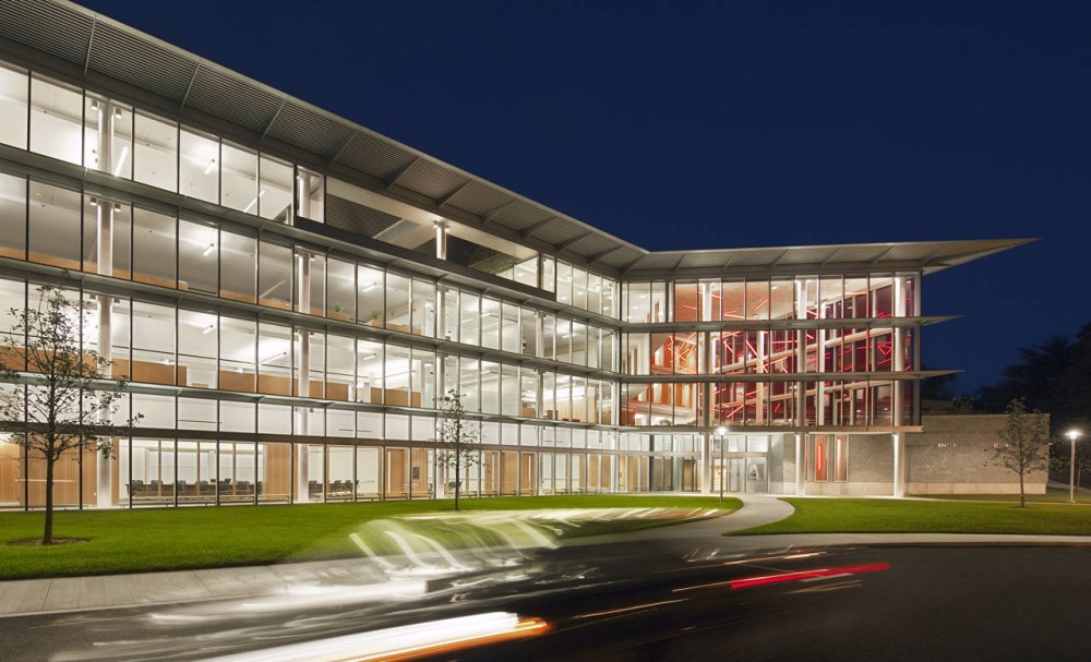 Brandeis Mandel Center / Kallmann McKinnell & Wood Architects