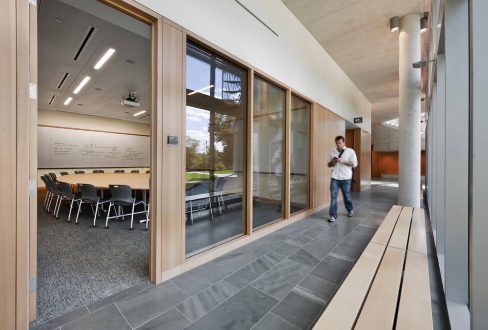 Brandeis Mandel Center / Kallmann McKinnell & Wood Architects