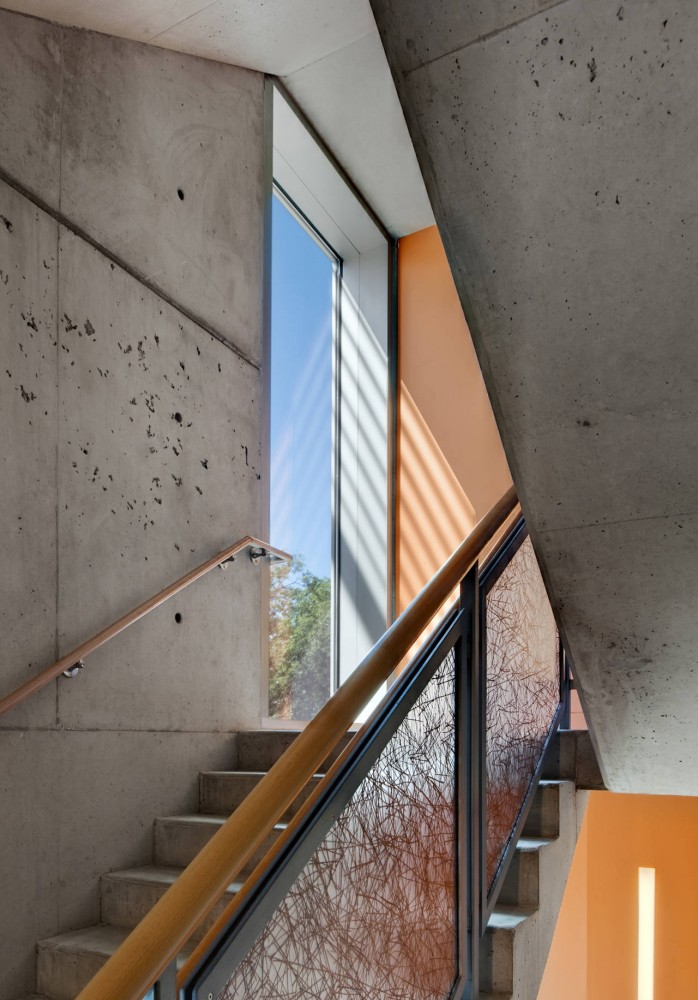 Brandeis Mandel Center / Kallmann McKinnell & Wood Architects