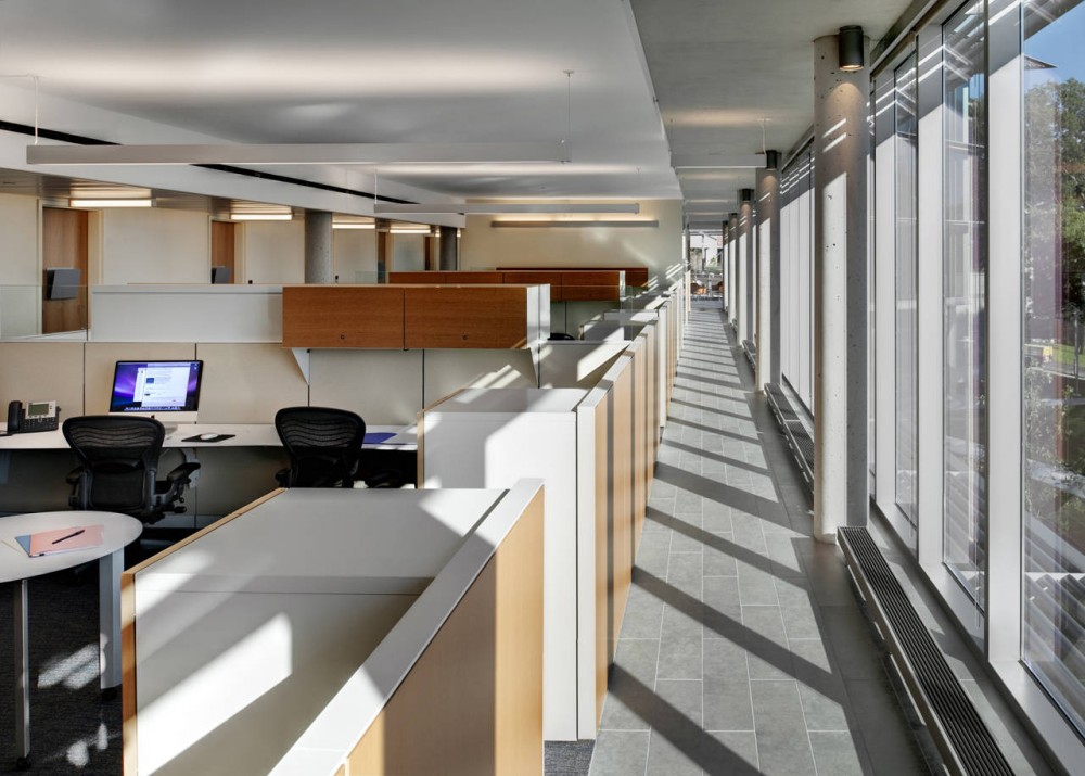 Brandeis Mandel Center / Kallmann McKinnell & Wood Architects