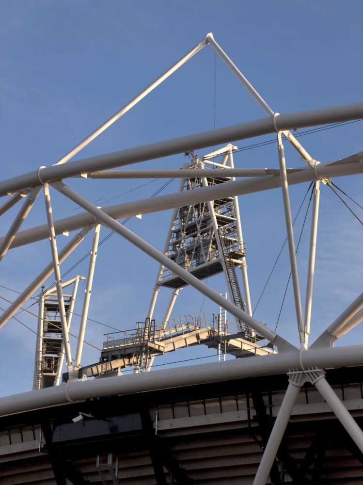 London Olympic Stadium / Populous