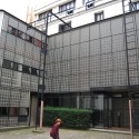 Photo by Subrealistsandu - http://commons.wikimedia.org/wiki/File:Maison_de_verre_Chareau.jpg