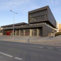 Fire Station in Vilnius / Laimos ir Ginto Projektai (2) Fire Station in Vilnius / Laimos ir Ginto Projektai (2) © Raimondas Urbakavičius