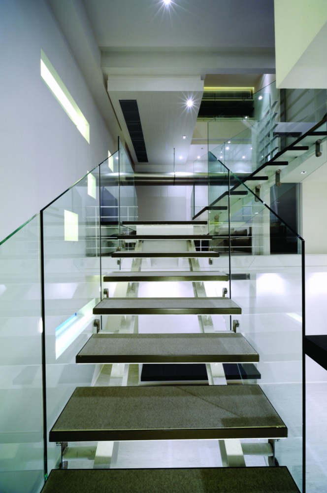 Paradox House / The XSS