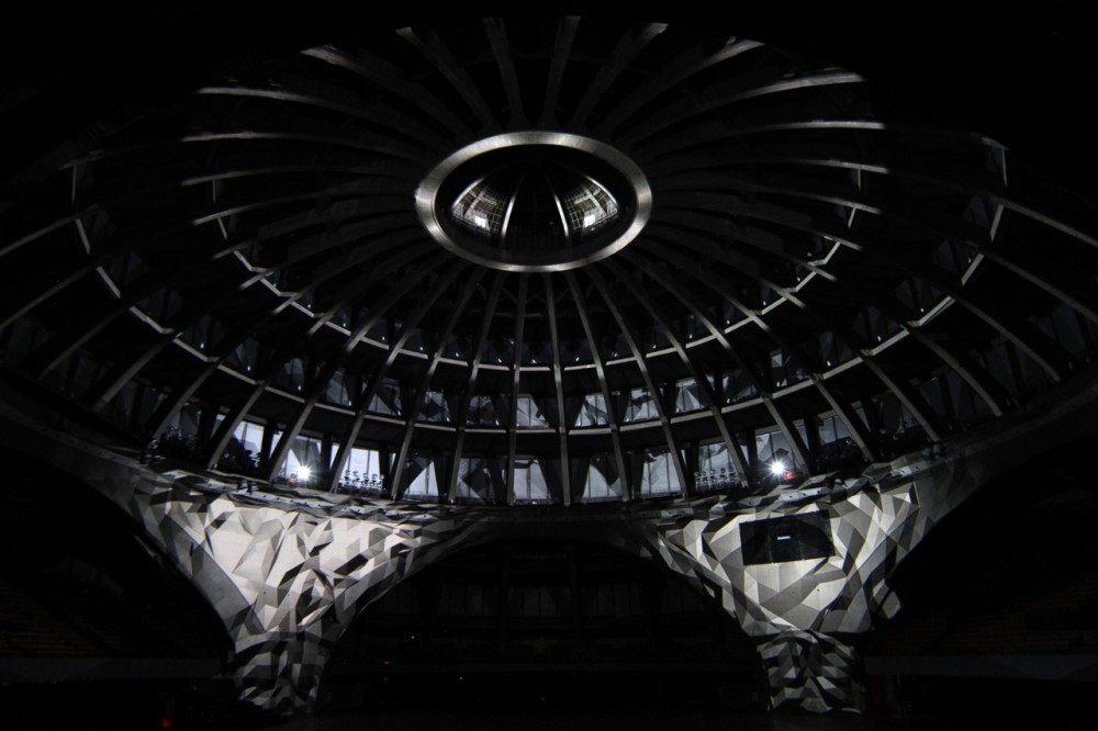O (Omicron) Installation Directed by Romain Tardy & Thomas Vaquié
