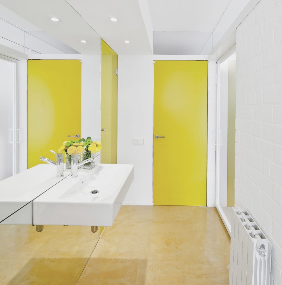 Glazed Apartment / Sergi Pons