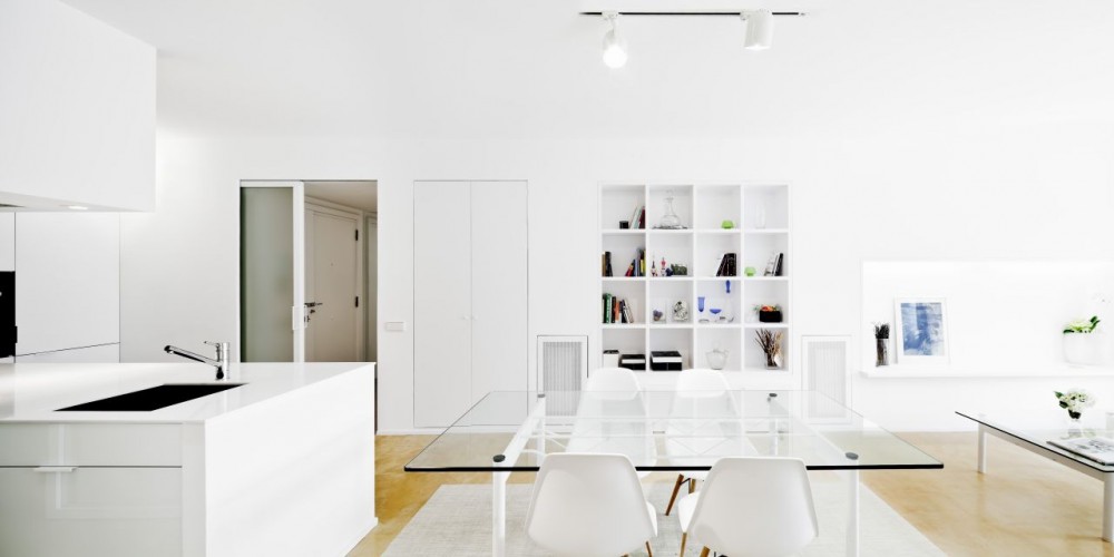 Glazed Apartment / Sergi Pons