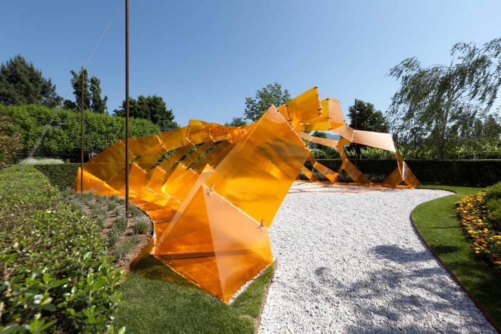 ‘Honey Scape’ Landscape Pavilion / Gonçalo Castro Henriques X-REF