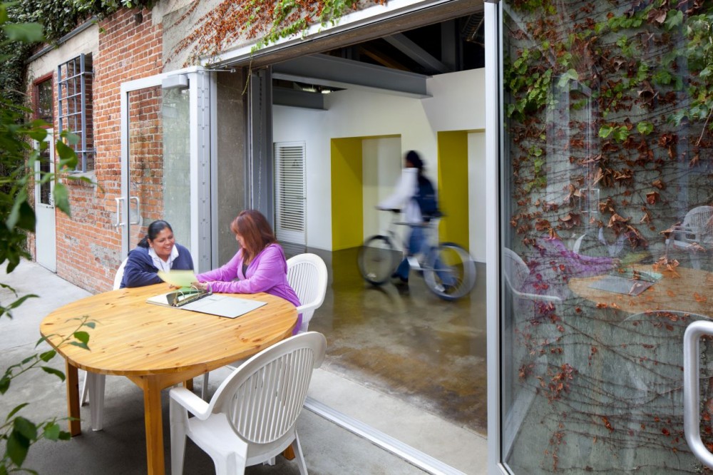 Skid Row Housing Trust / Lorcan O’Herlihy Architects [LOHA]