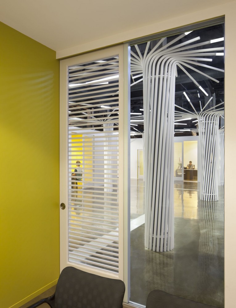Skid Row Housing Trust / Lorcan O’Herlihy Architects [LOHA]