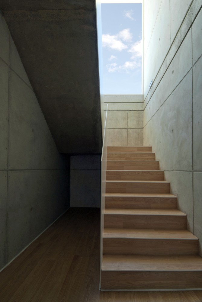 Dwelling Etura / Roberto Ercilla Arquitectura