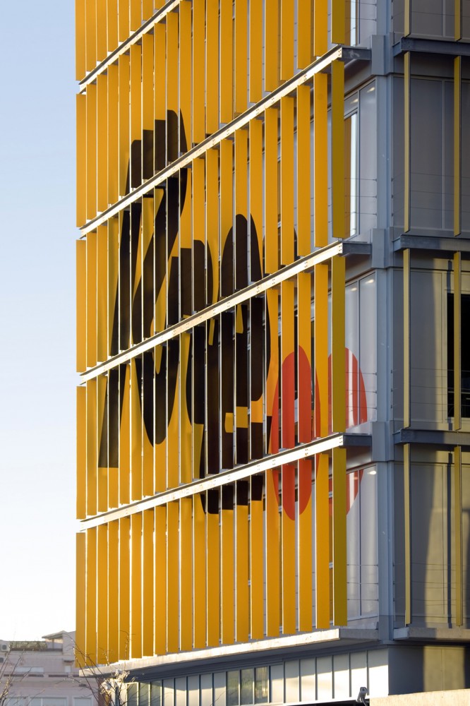Radio Nacional de España Headquarters / Ravetllat-Ribas