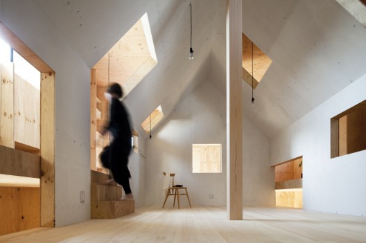 Ant-house / mA-style architects