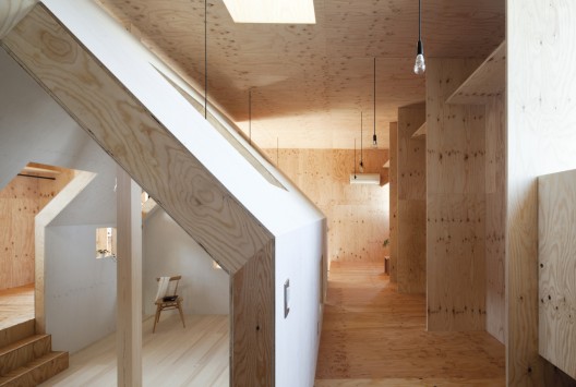 Ant-house / mA-style architects