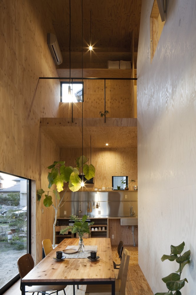 Ant-house / mA-style architects