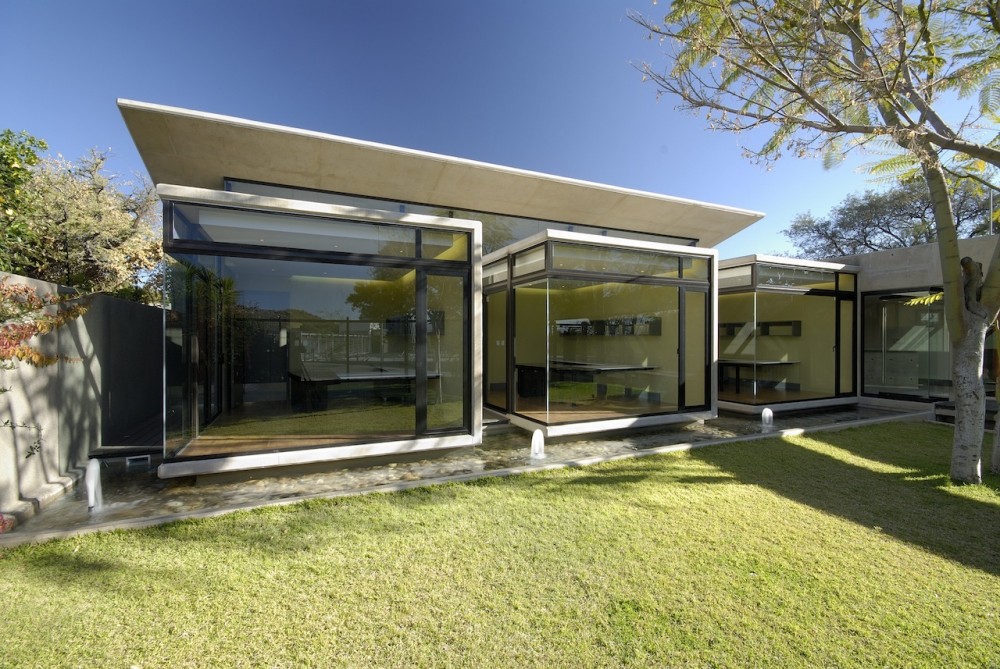 Offices for Bührmann & Partners / Wasserfall Munting Architects