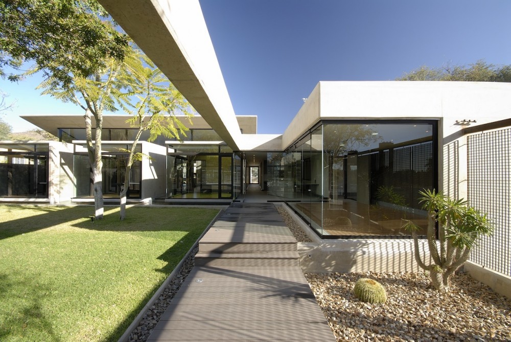 Offices for Bührmann & Partners / Wasserfall Munting Architects