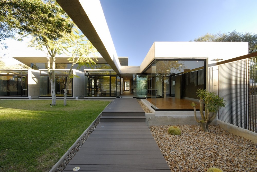 Offices for Bührmann & Partners / Wasserfall Munting Architects