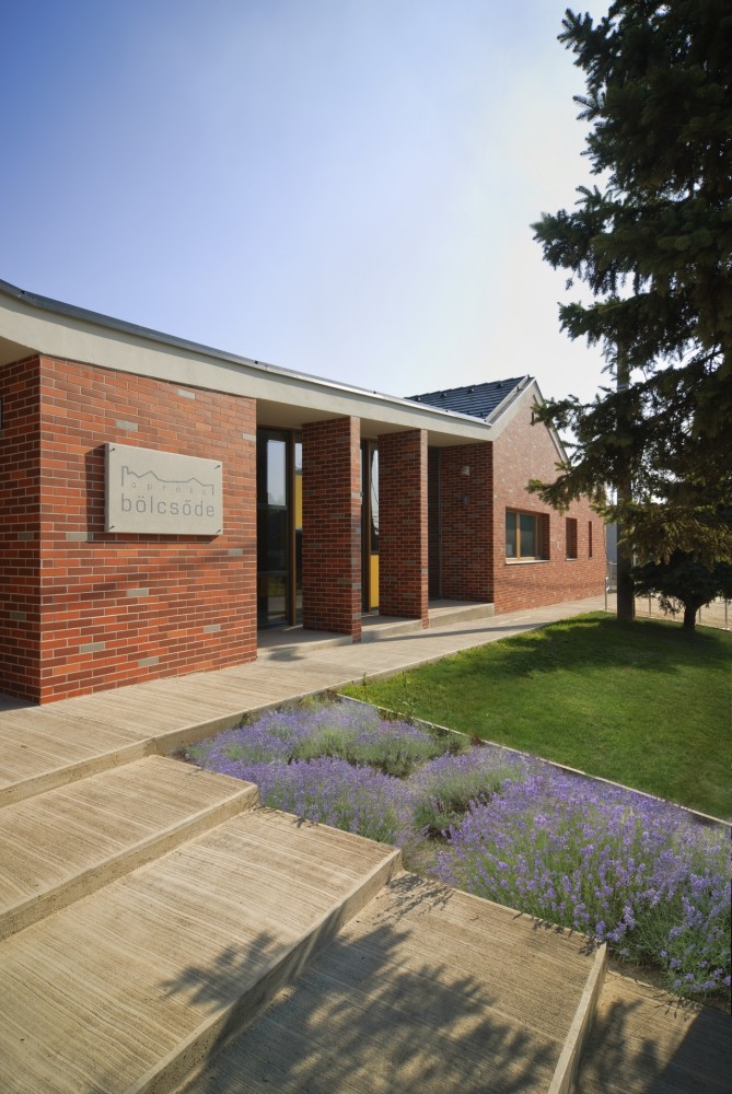 Daycare in Zsámbék / Földes & Co. Architects Ltd.
