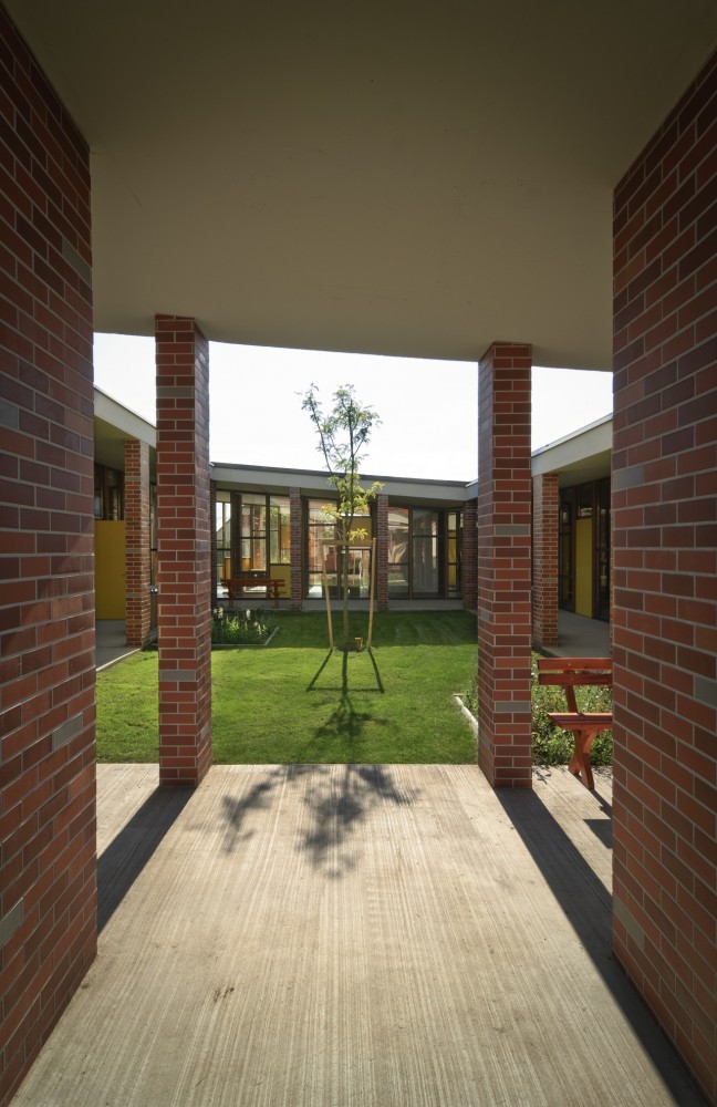 Daycare in Zsámbék / Földes & Co. Architects Ltd.