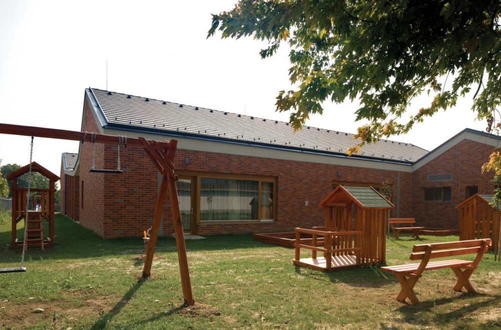 Daycare in Zsámbék / Földes & Co. Architects Ltd.